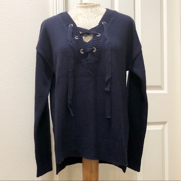 Gap Women’s Chunky Navy Blue Long Sleeve Lace-Up V-Neck Sweater w/Side Slits - L - Picture 2 of 16